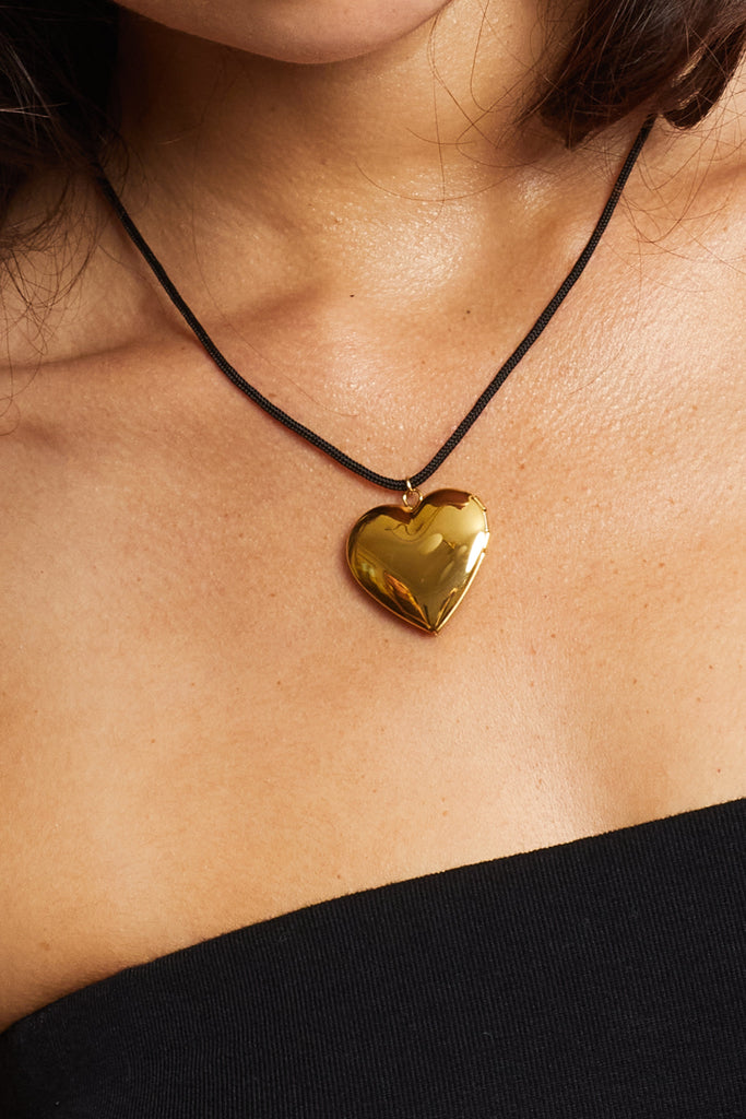 Heart Locket Necklace necklace Bagatiba on model