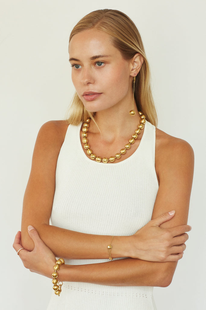 Full view on model of Mixed Sphere Necklace Necklace bagatiba