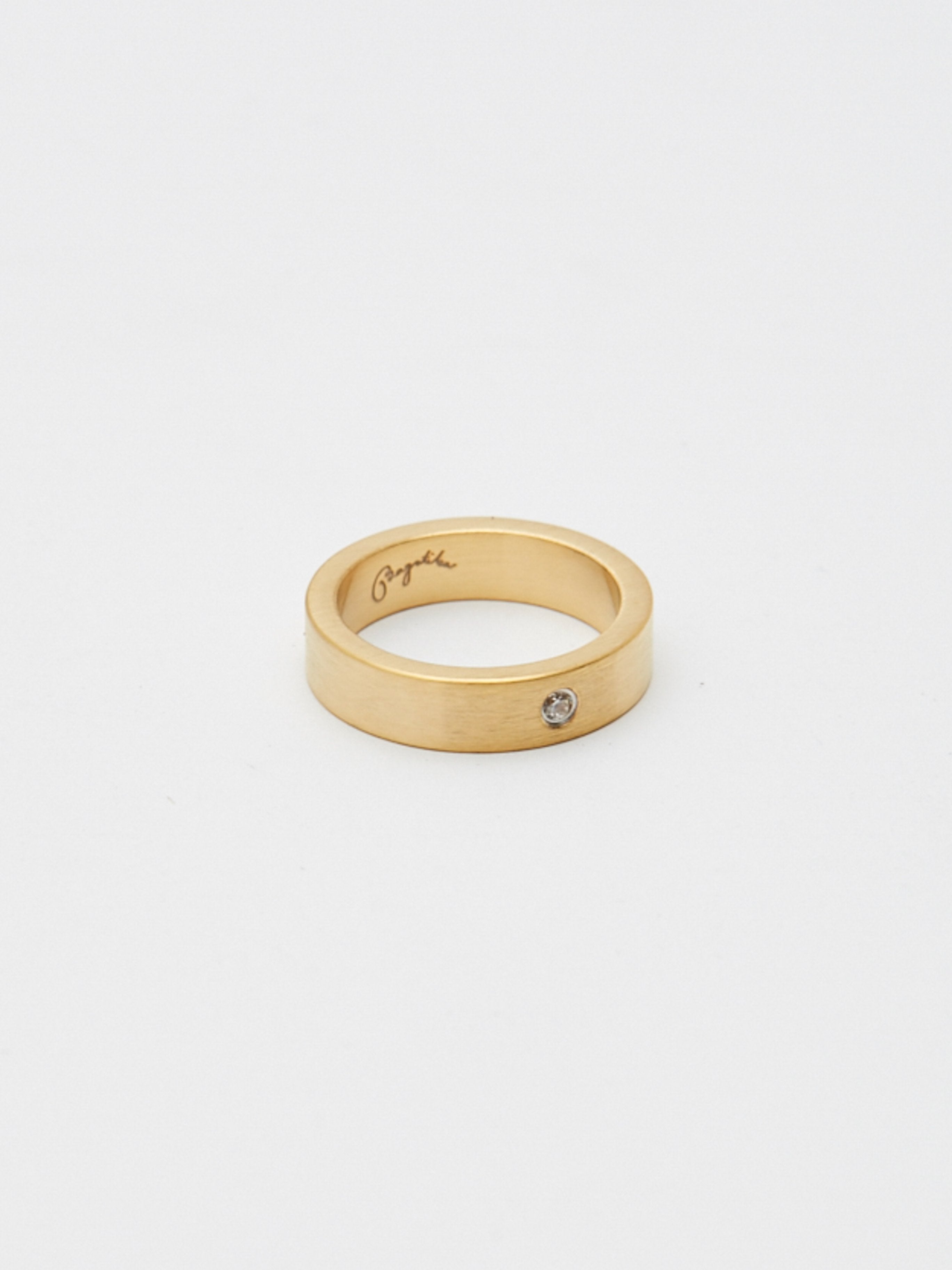 Close up flat lay of Ella Diamond Ring Ring Bagatiba 