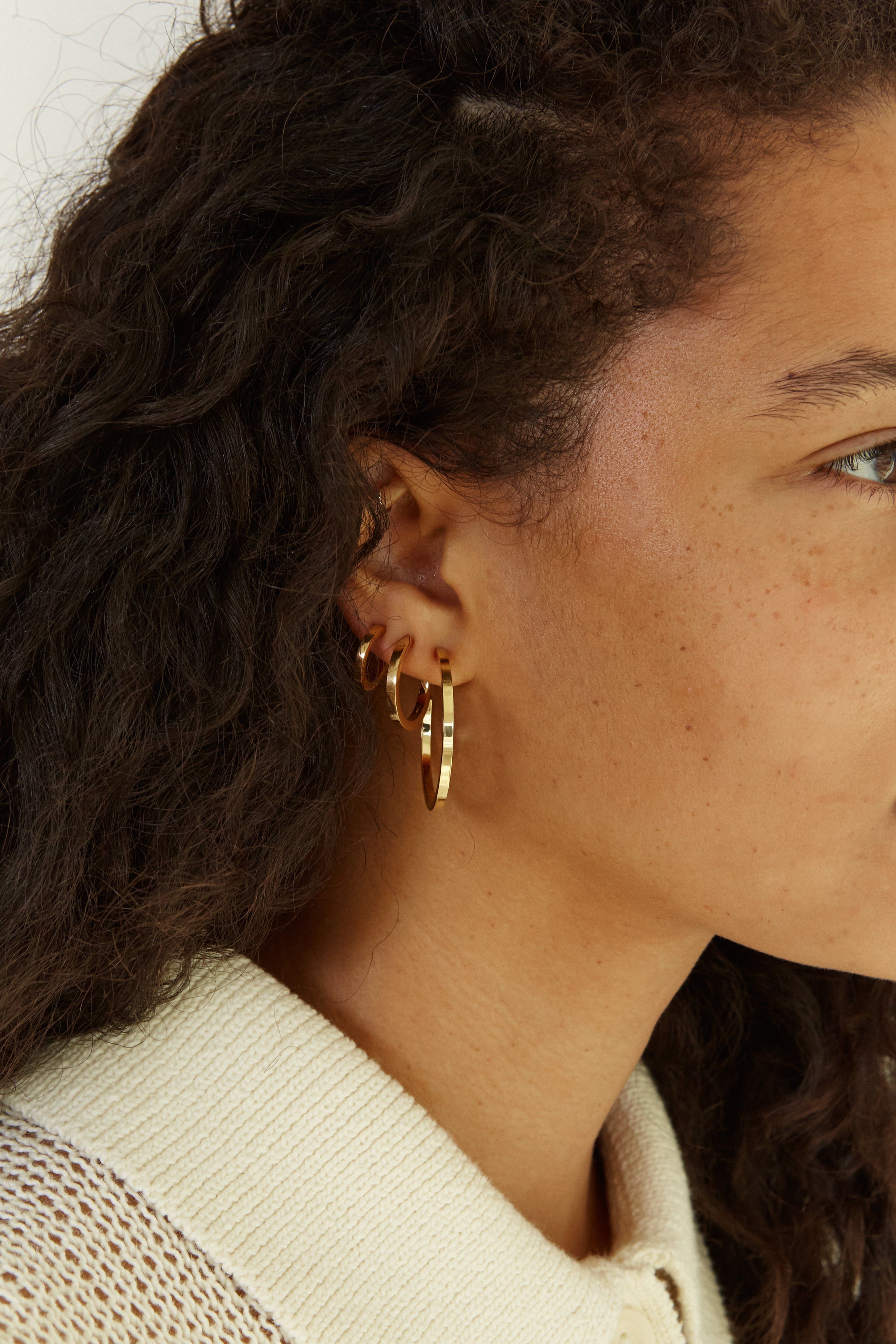 Small Simple Gold Hoops Earrings Bagatiba 