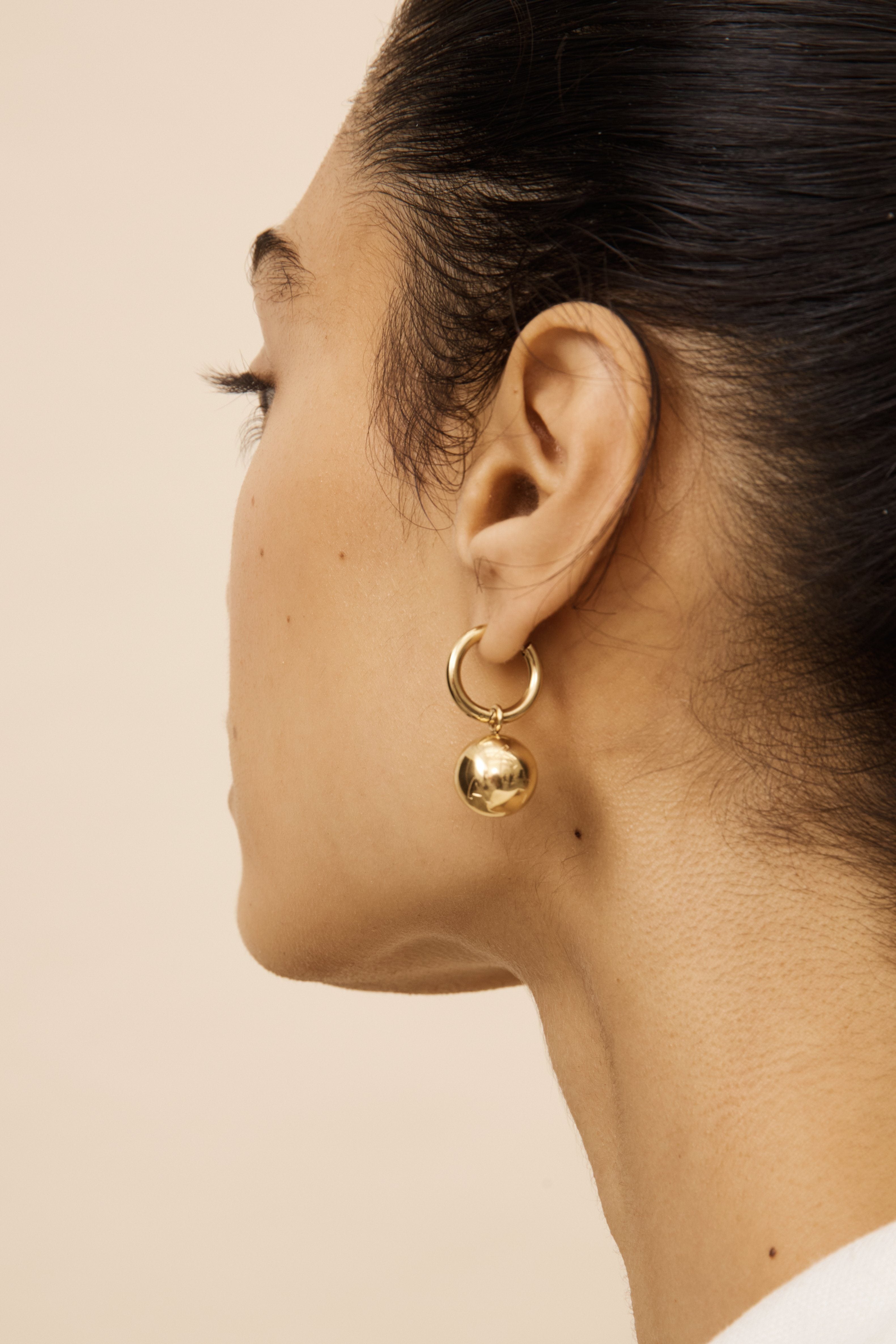 Sphere Hoops Earrings bagatiba 